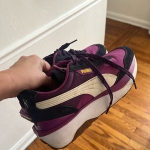 Puma purple shoes, used not su much, very good condition